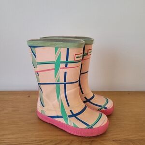 Hunter Kids' Pink Checkered Rain Boots Size 9 Girl Waterproof Rainboots